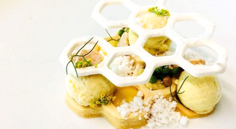 The ”Namaleka dessert” by Brendan Wessels, the Head Chef at the Cube Restaurant