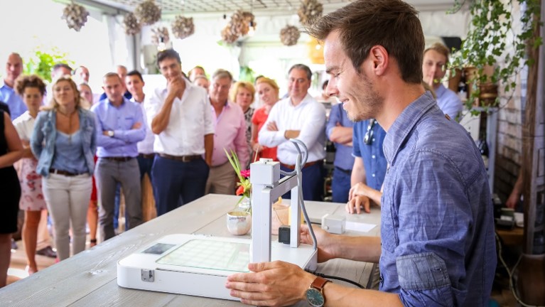 Toussaint & the Focus 3D Food Printer at the event by 24 uur in bedrijf